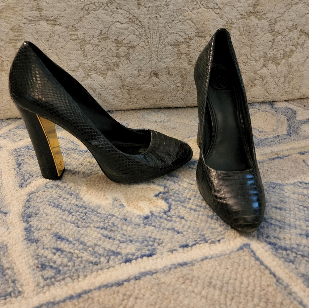 Tory Burch pumps